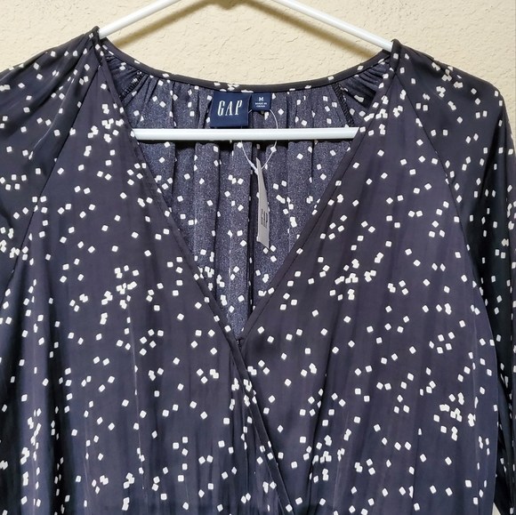 Gap NWT Long Sleeve Wrap Mini Confetti Dress.  Size Medium - Picture 2 of 9